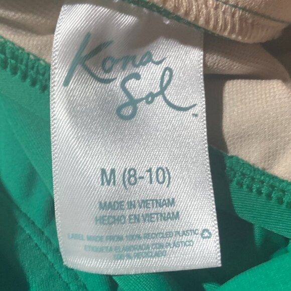 Kona Sol NWT SZ M Kelly Green One Piece Figure Flattering Swimsuit Beach Swim - Picture 9 of 10